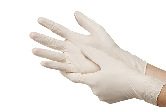 Synthetic vinyl gloves powdered and powder free